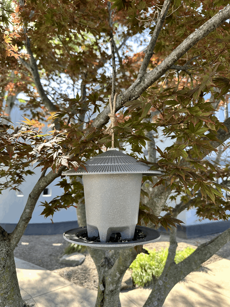 Deluxe Round Bird Feeder - Straw - Image 5