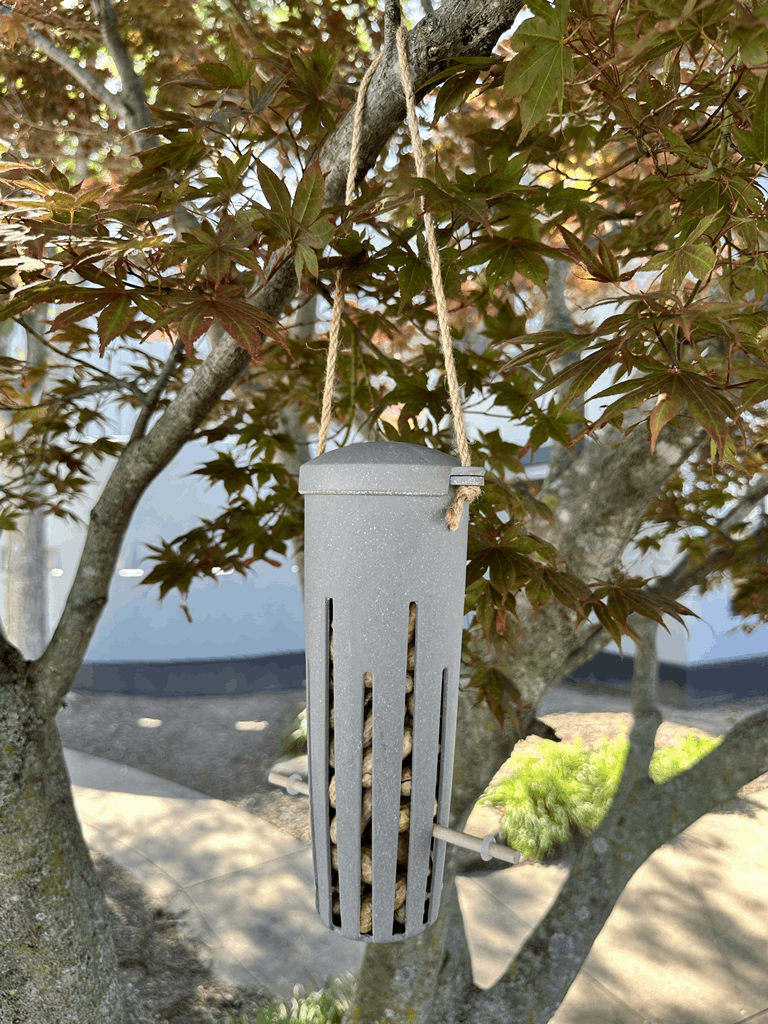 Peanut Feeder - Straw - Image 6