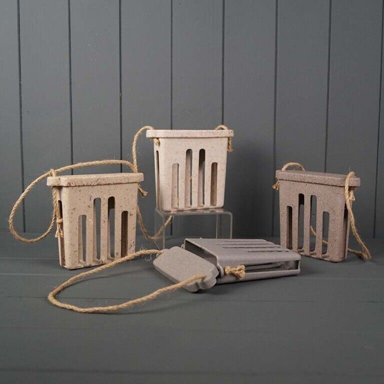 Suet Cake Feeder - Straw - Image 4